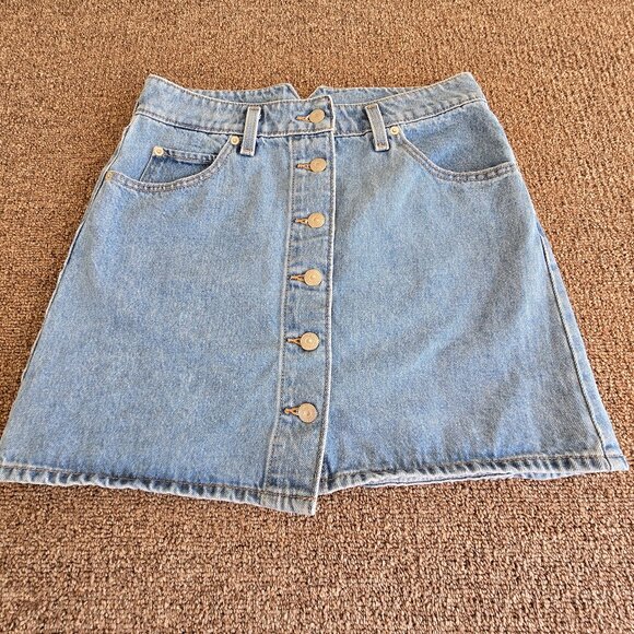 Levi Notch Skirt Light Wash Sz 29 Pre-Owned - Picture 1 of 8